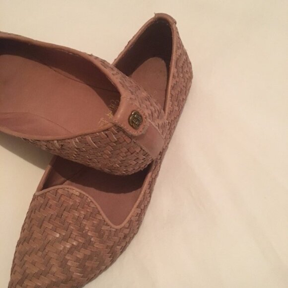 Elliott Lucca Aztec Taupe Woven Leather Pointed Toe Ballet Flats Size: 7 - Picture 3 of 6
